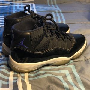 Air Jordan 11 Space Jam